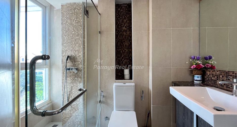 For sale 2 bedrooms condo in Bang Lamung, Chonburi