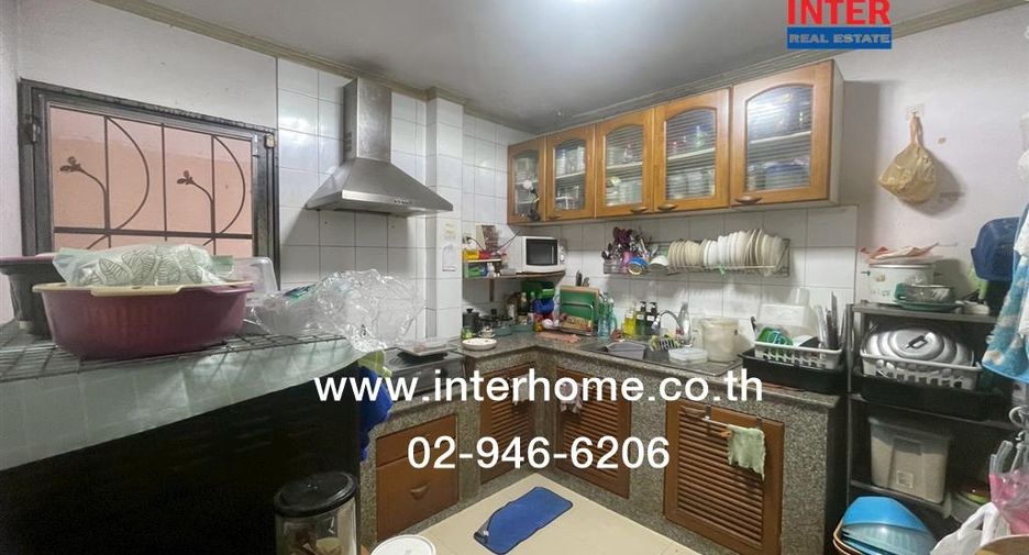 Casa en venta de 4 habitaciones en Bang Khun Thian, Bangkok