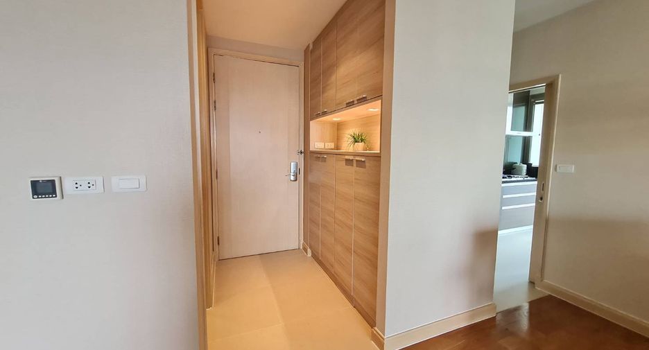 Serviced Apartment zur Miete mit 2 Zimmer in Khlong Toei, Bangkok