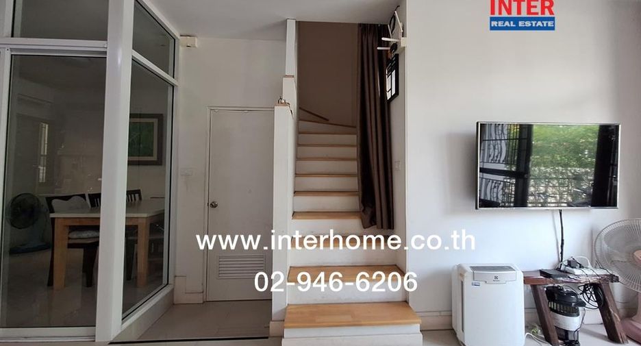 Casa adosada en venta de 3 habitaciones en Bang Yai, Nonthaburi