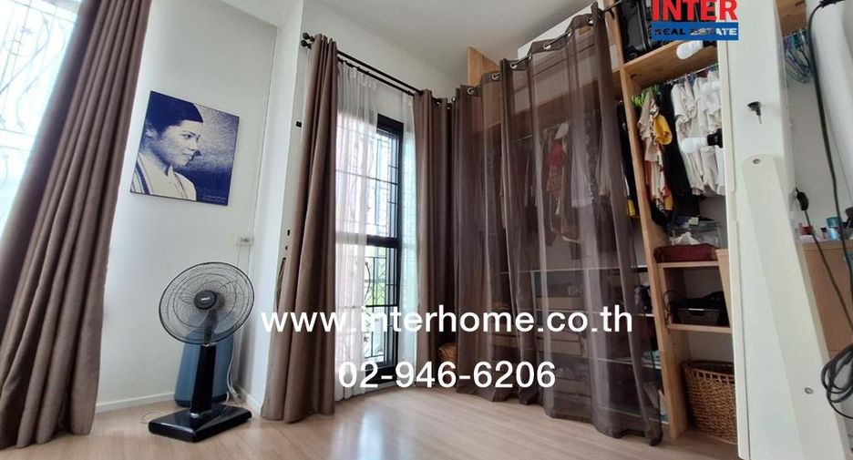 Casa adosada en venta de 3 habitaciones en Bang Yai, Nonthaburi