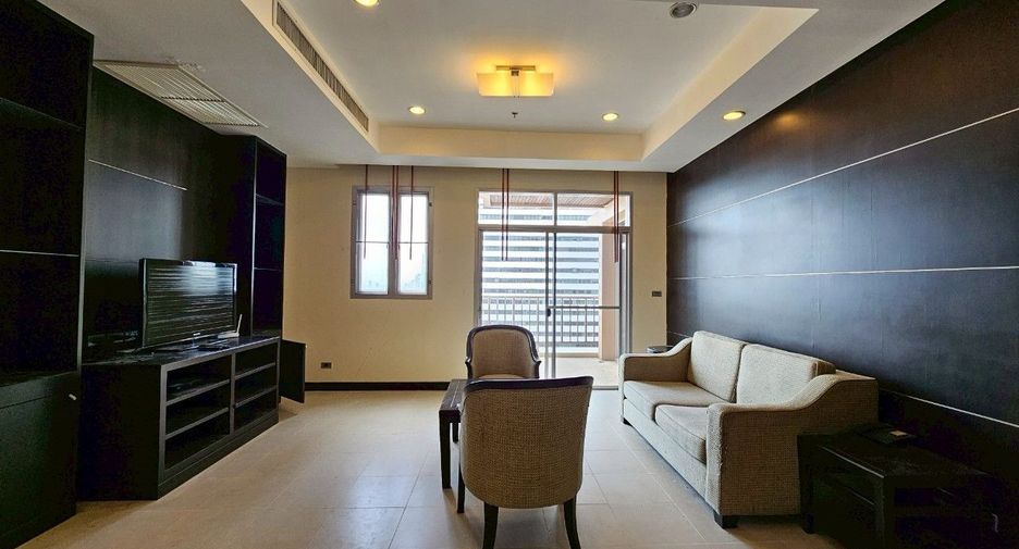 À louer 2 chambres appartement avec services à Khlong Toei, Bangkok