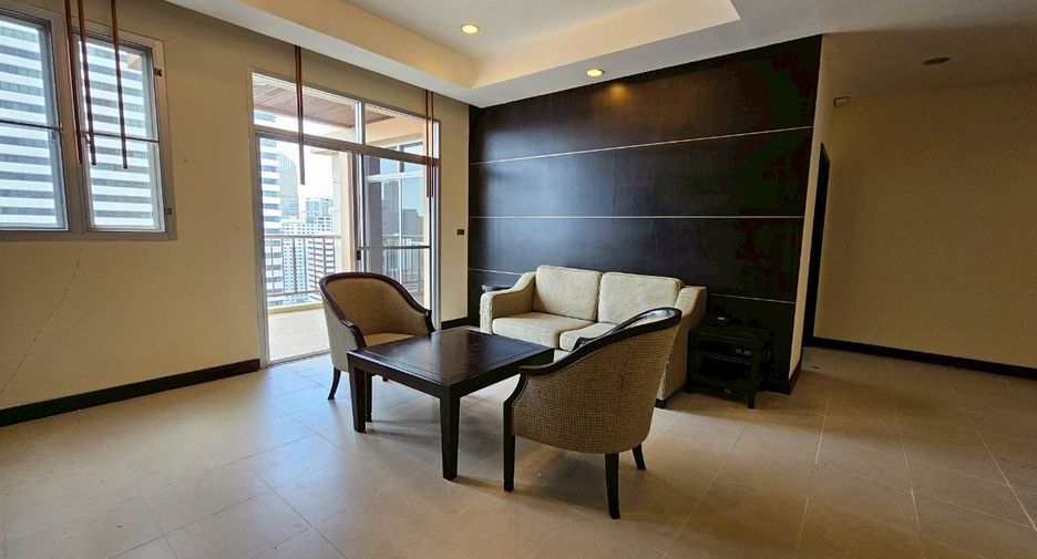 À louer 2 chambres appartement avec services à Khlong Toei, Bangkok