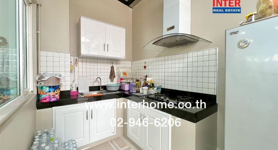 For sale 4 bedrooms house in Khlong Sam Wa, Bangkok