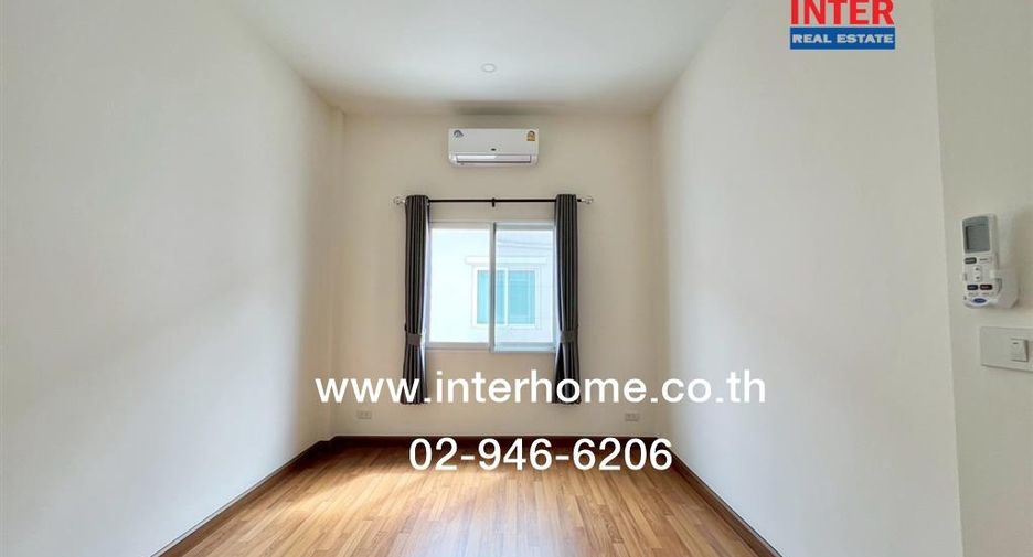 For sale 4 bedrooms house in Khlong Sam Wa, Bangkok