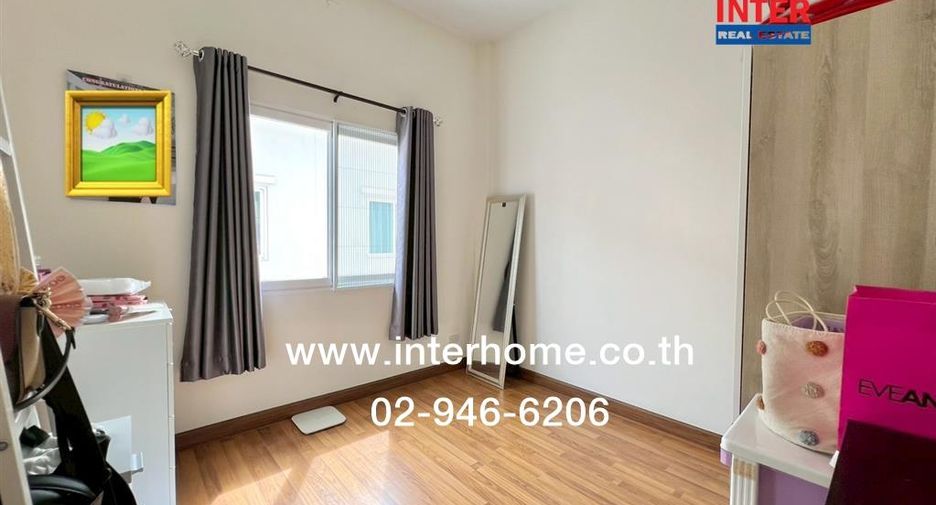 For sale 4 bedrooms house in Khlong Sam Wa, Bangkok