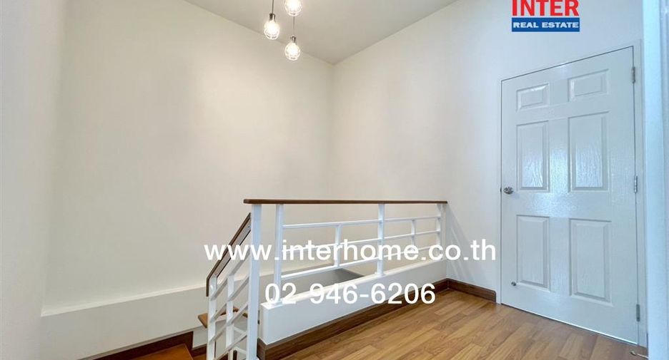 For sale 4 bedrooms house in Khlong Sam Wa, Bangkok
