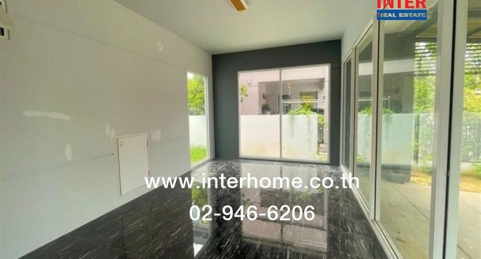 À vendre 3 chambres maison à Krathum Baen, Samut Sakhon