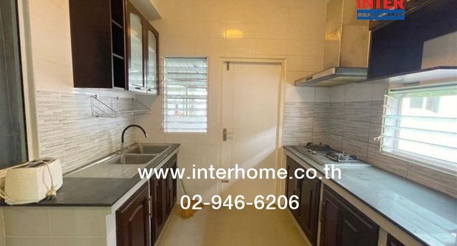 À vendre 3 chambres maison à Krathum Baen, Samut Sakhon