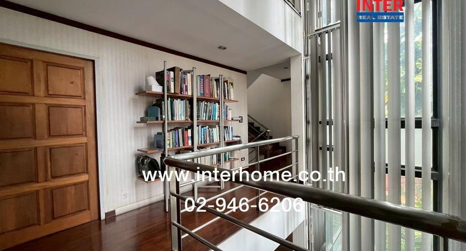 For sale 6 bedrooms house in Saphan Sung, Bangkok