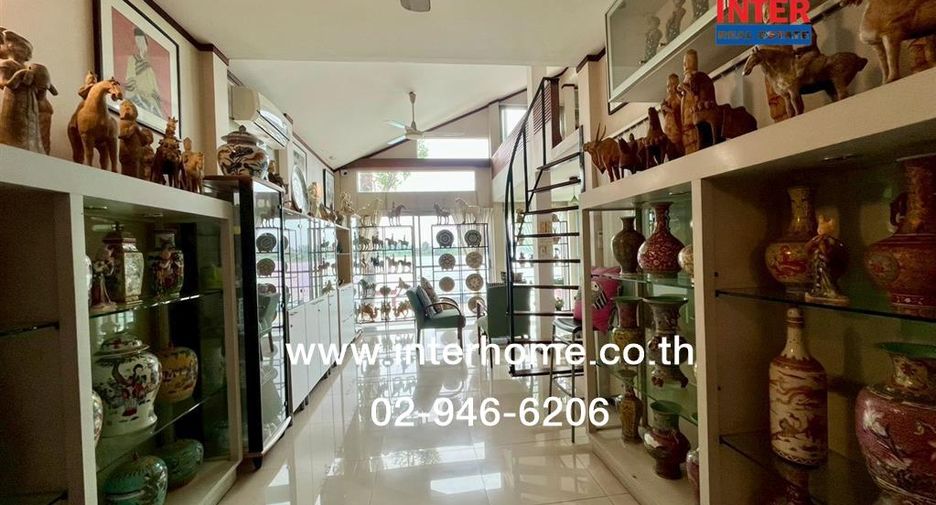 For sale 6 bedrooms house in Saphan Sung, Bangkok