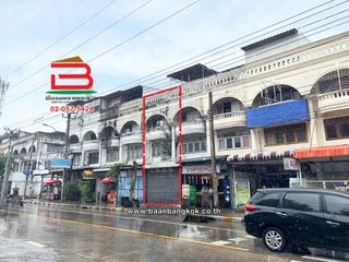 出售 2 卧室 商业空间 在 Bang Khen, 曼谷