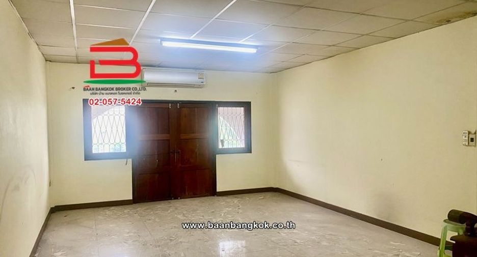 For sale 2 bedrooms retail Space in Bang Khen, Bangkok