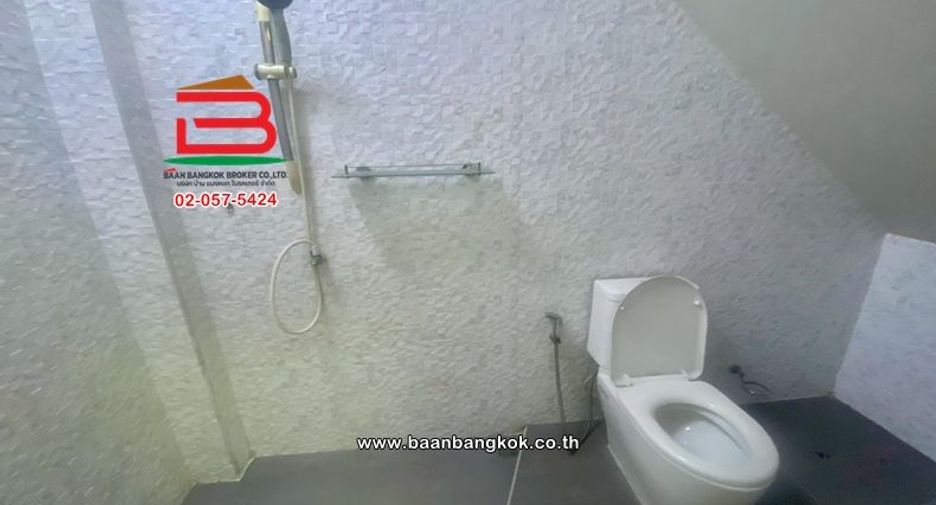 For sale 2 bedrooms retail Space in Bang Khen, Bangkok