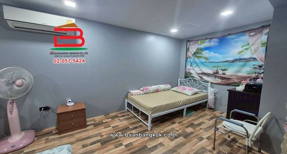 For sale 5 bedrooms townhouse in Bang Yai, Nonthaburi