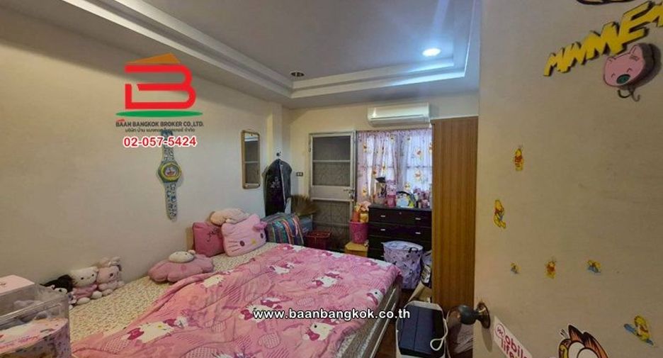 For sale 5 bedrooms townhouse in Bang Yai, Nonthaburi