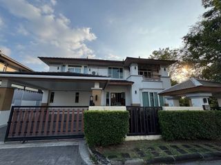 For rent 4 bedrooms house in Taling Chan, Bangkok
