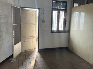À vendre 3 chambres local commercial à Bang Kruai, Nonthaburi