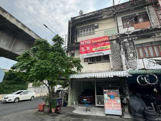À vendre 3 chambres local commercial à Bang Kruai, Nonthaburi