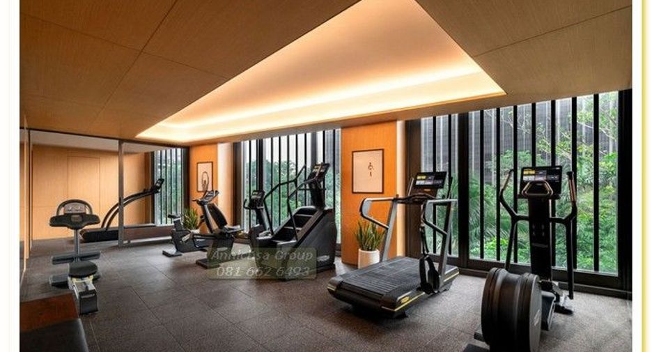 For sale 4 bedrooms condo in Khlong Toei, Bangkok