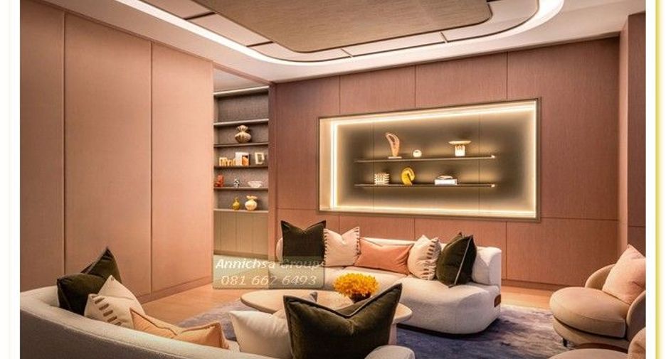 For sale 4 bedrooms condo in Khlong Toei, Bangkok