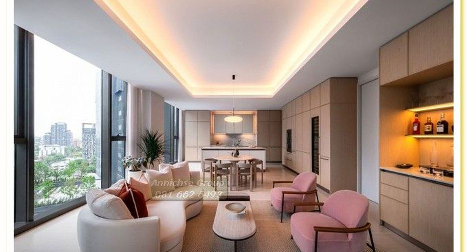 For sale 4 bedrooms condo in Khlong Toei, Bangkok
