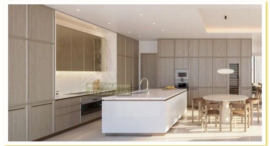 For sale 4 bedrooms condo in Khlong Toei, Bangkok