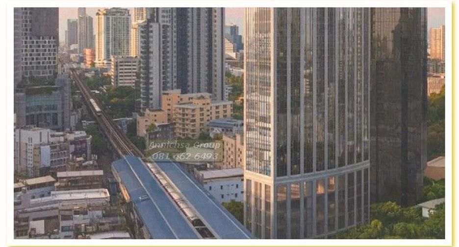 For sale 4 bedrooms condo in Khlong Toei, Bangkok