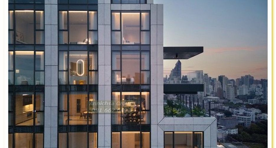 For sale 4 bedrooms condo in Khlong Toei, Bangkok