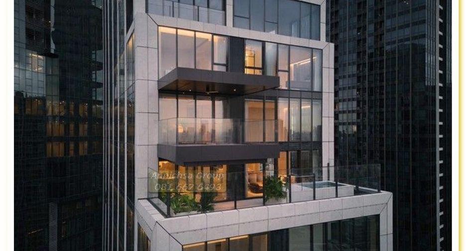 For sale 4 bedrooms condo in Khlong Toei, Bangkok