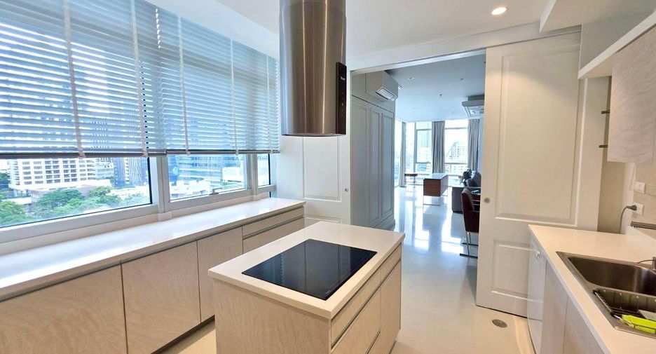 À louer 3 chambres condo à Pathum Wan, Bangkok