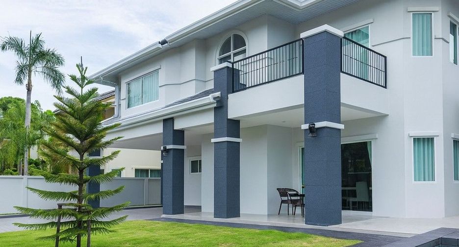 For sale 4 ベッドルーム house in Bang Lamung, Chonburi
