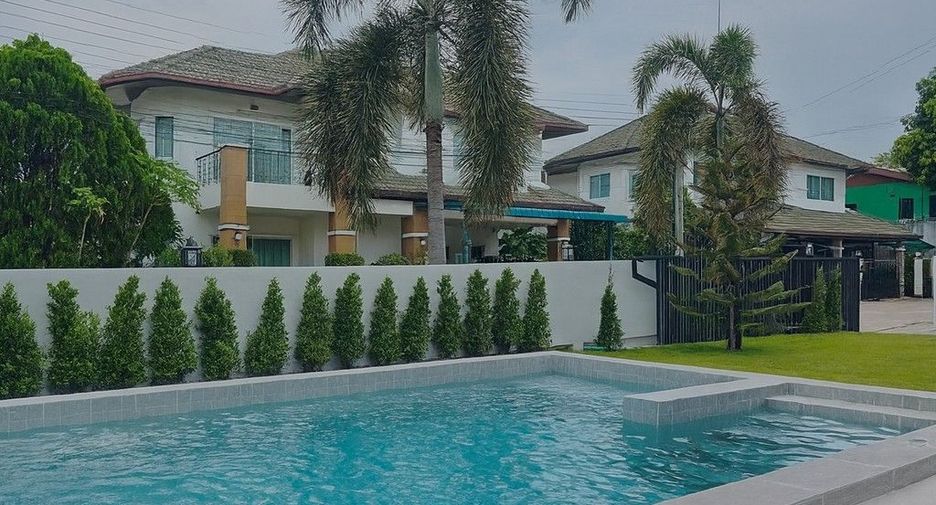 For sale 4 ベッドルーム house in Bang Lamung, Chonburi