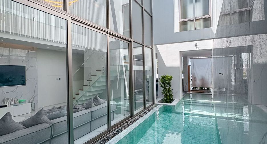 For rent 3 bedrooms villa in Thalang, Phuket