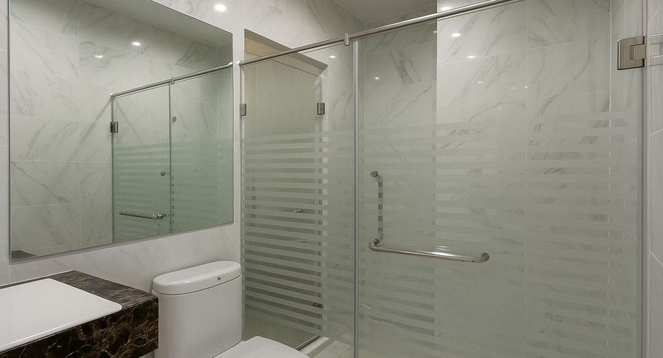 For sale 1 Beds condo in Bang Lamung, Chonburi