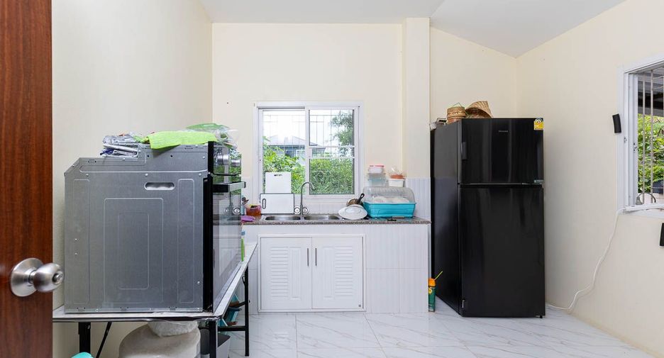 Haus zum Kauf mit 3 Zimmer in Mueang Ubon Ratchathani, Ubon Ratchathani