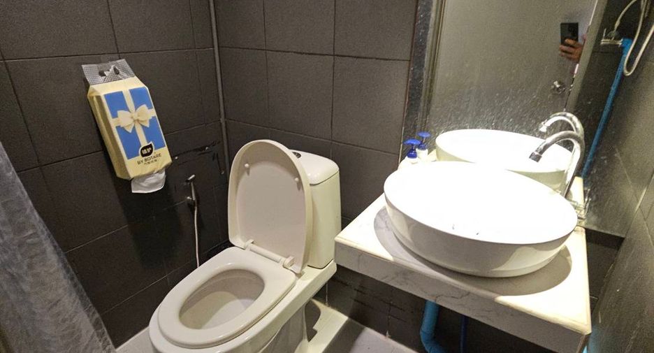 Apartamento con servicios en venta de 9 habitaciones en Bang Yai, Nonthaburi