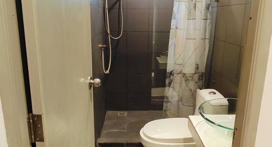 Apartamento con servicios en venta de 9 habitaciones en Bang Yai, Nonthaburi