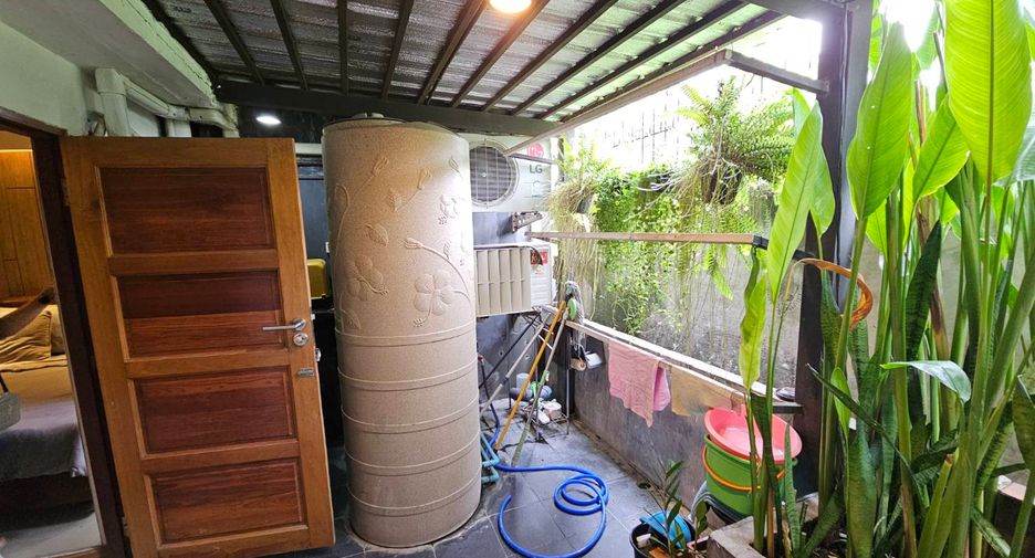 Apartamento con servicios en venta de 9 habitaciones en Bang Yai, Nonthaburi
