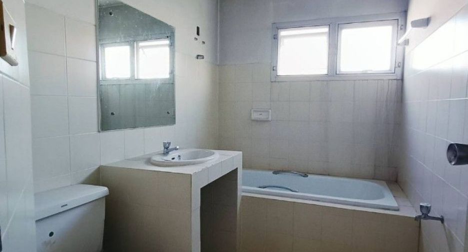 For sale 2 bedrooms condo in Bang Na, Bangkok