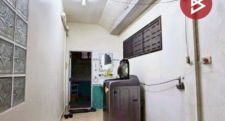 For sale 3 bedrooms house in Mueang Chanthaburi, Chanthaburi
