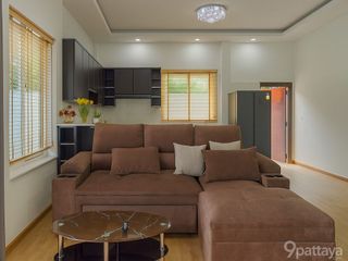 Haus zur Miete mit 3 Zimmer in Bang Lamung, Chonburi