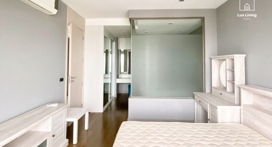 For rent and for sale 1 bed condo in Ratchathewi, Bangkok