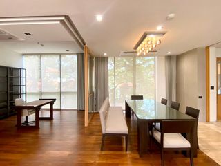 Condo en alquiler de 3 habitaciones en Khlong Toei, Bangkok
