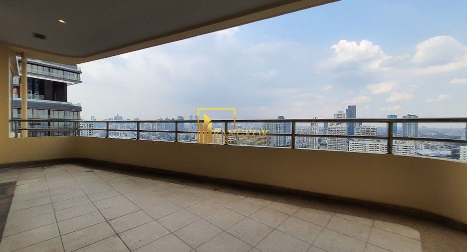 For rent and for sale 4 bedrooms condo in Watthana, Bangkok