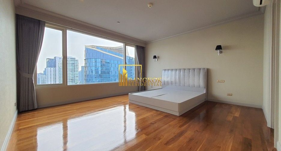For rent and for sale 4 bedrooms condo in Watthana, Bangkok