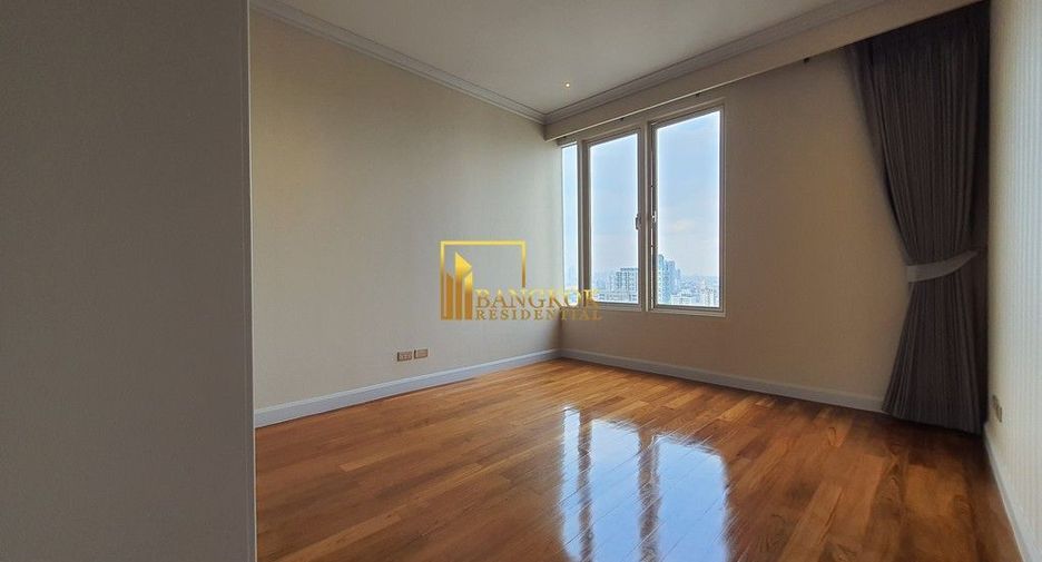 For rent and for sale 4 bedrooms condo in Watthana, Bangkok