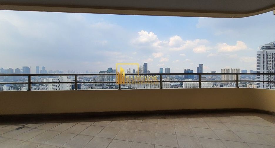 For rent and for sale 4 bedrooms condo in Watthana, Bangkok
