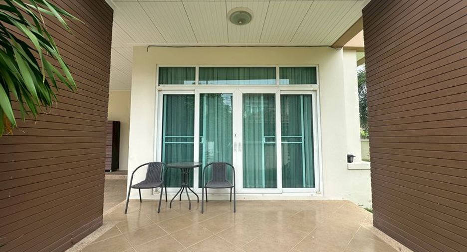 For rent 4 bedrooms house in Si Racha, Chonburi