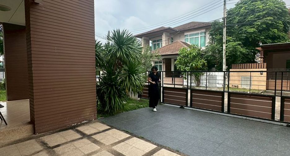 For rent 4 bedrooms house in Si Racha, Chonburi